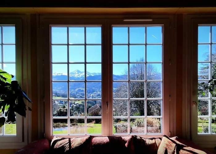 Hipyrenees - * Bagneres-de-Bigorre